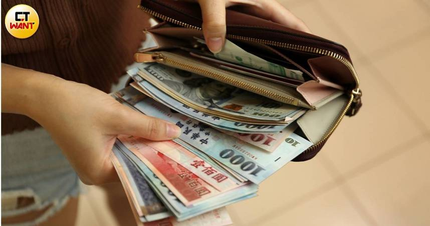 勞動部勞工保險局自今年6月起將陸續發放15巷給付補助。（圖／CTWANT資料照）