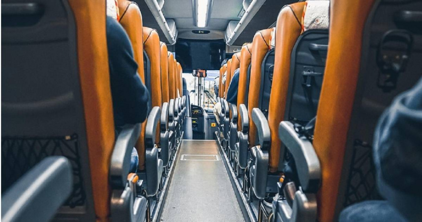 近日，高雄發生一起乘客與公車司機的爭執事件，原因是一名乘客因為自己按了下車鈴，公車司機卻過站不停。司機則埋怨乘客「太早按鈴」，以至於他誤以為沒人在該站下車。（示意圖／翻攝pixabay）