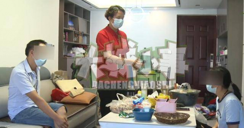 結婚7年的小李因不滿丈夫長期沉迷打牌、毫無作為，氣得將夫妻房子出售。（圖／翻攝自重慶電視台大城小事）