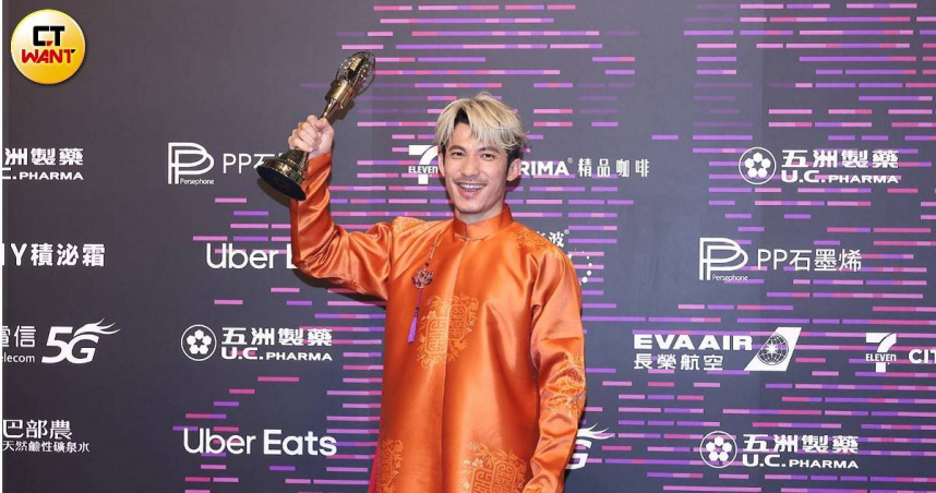 連炳發憑《化外之醫》拿下金鐘60戲劇節目男主角獎。（圖／本刊攝影組）