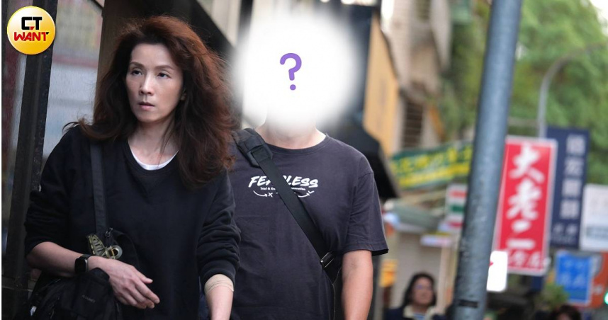 甜蜜合夥人1／葉全真EMBA同學變戀人　牽手散步被認出原地解散