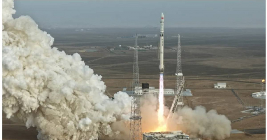 中國首枚可重複使用運載火箭「長征十二號甲」（Long March 12A）於今（23日）上午進行首次發射。（圖／翻攝自華爾街見聞）