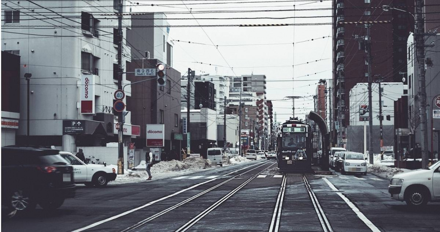 日本北海道札幌不久前傳出南韓觀光客遭當地人毆打的狀況，但受害者控領事館不提共協助，南韓外交部發聲駁斥。（示意圖／Pixabay）