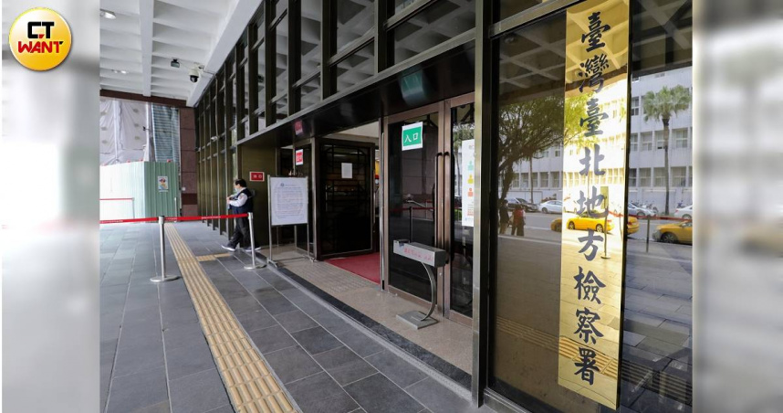 林男涉犯多起捏胸性騷案件，遭台北地檢署提起公訴。（示意圖／方萬民攝）