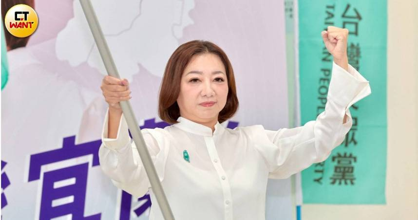 民眾黨宜蘭縣長候選人陳琬惠呼籲黨中央迅速處理李貞秀相關爭議。（圖／黃耀徵攝）