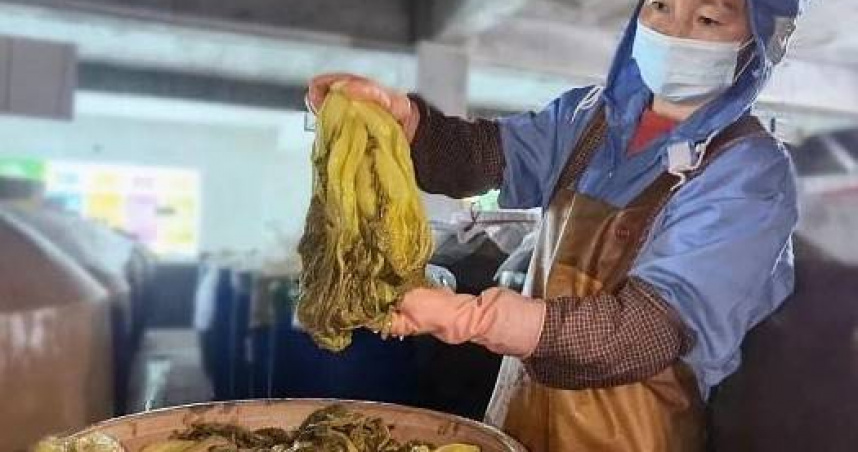 相關單位初步分析認為，醃製場所內可能涉及有毒氣體累積風險，其中硫化氫被認為是密閉發酵環境中常見的危險氣體之一。（示意圖／翻攝自微博）