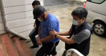 全程不到1分鐘!辣椒水狠噴女會計眼 離職男搶照護中心99萬