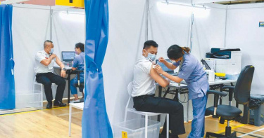 香港疫苗接種「2周內4死」 港府列「10類人」延遲接種人群