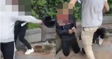 2國中生遭霸凌「被逼下跪+安全帽轟頭」哭喊道歉!下秒被一腳踹飛