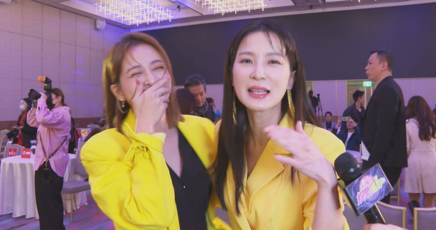 蘇晏霈跟楚宣撞衫，兩人搞笑互嗆。（圖／民視）