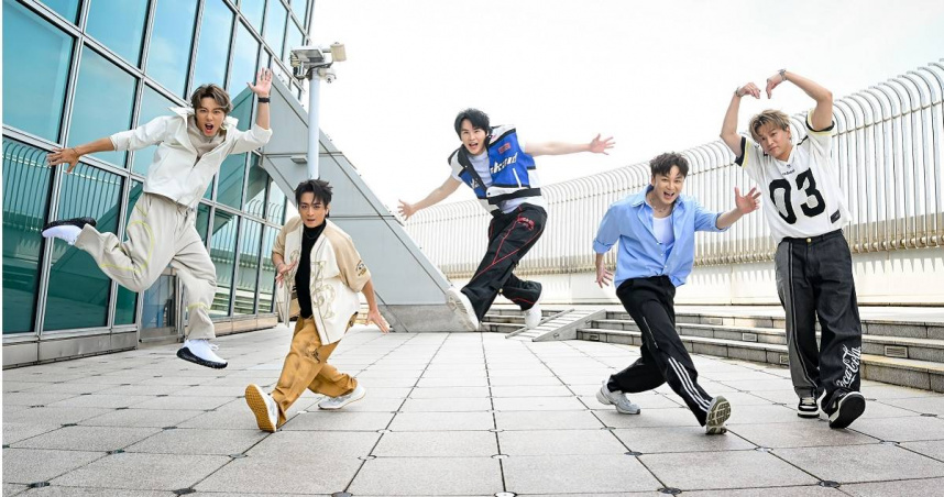 Energy挑戰「不可能的任務」登頂101跳招牌舞步16蹲。（圖／UIP提供）