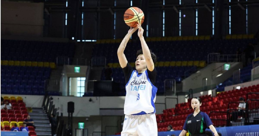 中國時報陳筱琳、杜宜諳中華世大運女籃培訓隊2日於瓊斯盃出賽，林佳蓉貢獻17分。（圖／中時記者杜宜諳攝）