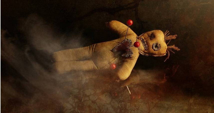 印度一戶5口人家遭造謠使用巫術，結果全家被村民圍毆並活活燒死。（示意圖／Pixabay）