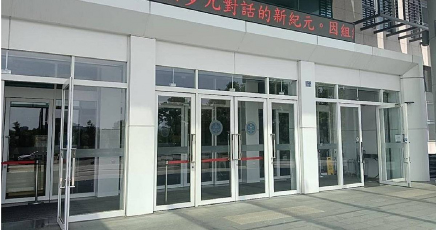 林男、余男兩人遭詐騙集團利用當車手，賺得酬勞共6萬元，但被逮後卻要賠被害人近千萬元。（圖／中時記者邱立雅攝）