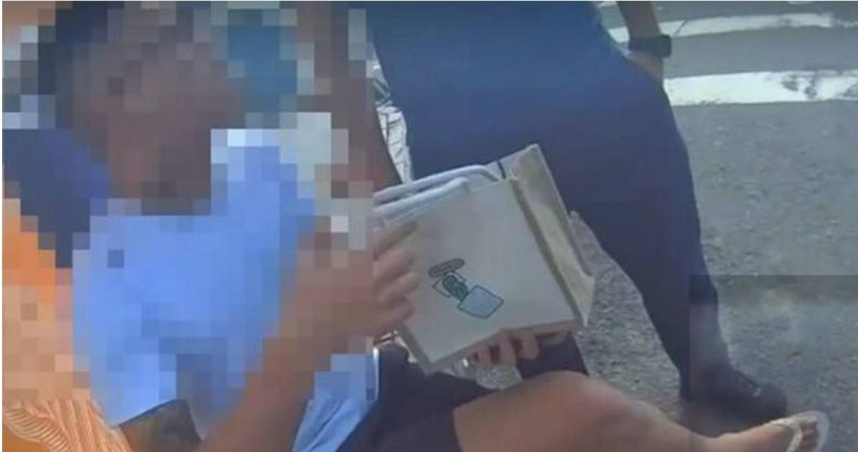 彰化阿芬面交40萬買幣險被騙，員林警神伏逮捕19歲假幣商。（圖 ／翻攝畫面）