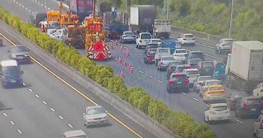 國一南下彰化路段6車連環撞!回堵5公里1人受傷
