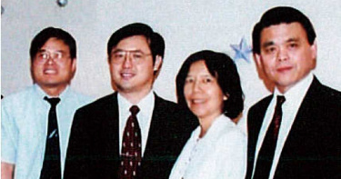 救命藥華藥3/全村第一赴美讀博士 化學老師返台創業走上新藥燒錢路