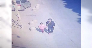 5歲女童自家店門口遭拐…家屬心急報警 5旬婦6hrs後將人送回稱:看她可憐