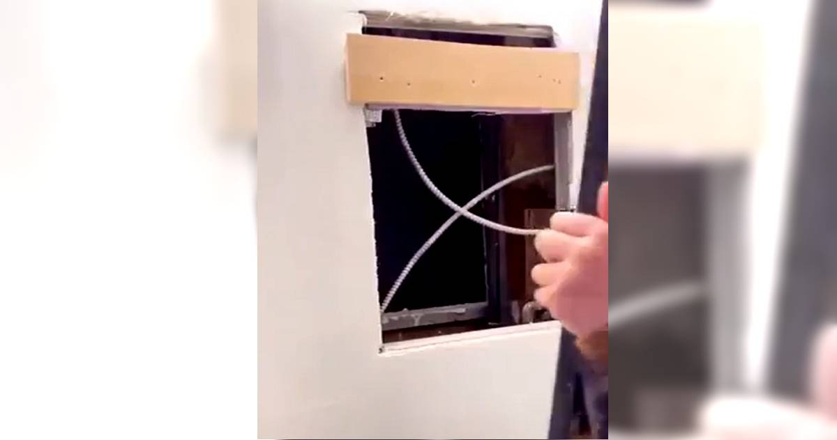 Behind the Bathroom Mirror A Chilling Discovery in a Secret Room That