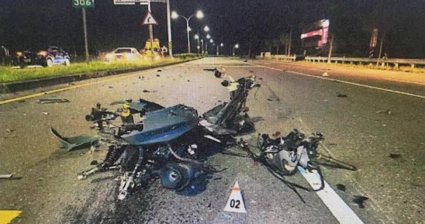 肇事駕駛撞死女移工後棄車逃逸警追緝中。（圖／翻攝畫面）