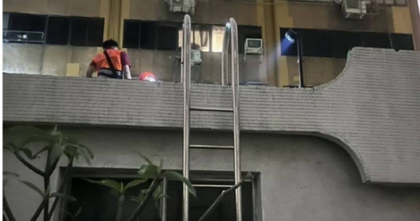 77歲的黃男於22日住進弟弟家中後卻無故失蹤，25日警方在水塔中發現其身影，並已明顯死亡。（圖／翻攝畫面）