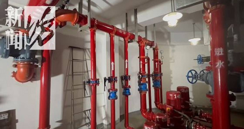 因為水管上塗上油漆防鏽，結果油漆的異味進入到自來水內。（圖／翻攝自微博）