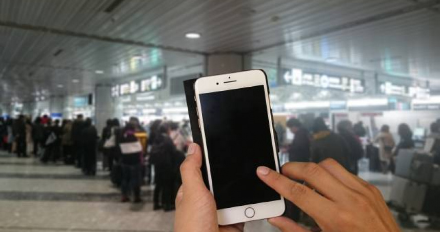 人妻抱怨公婆想去家族旅遊，要帶小叔小姑一家共20人。（示意圖／翻攝自photoAC）