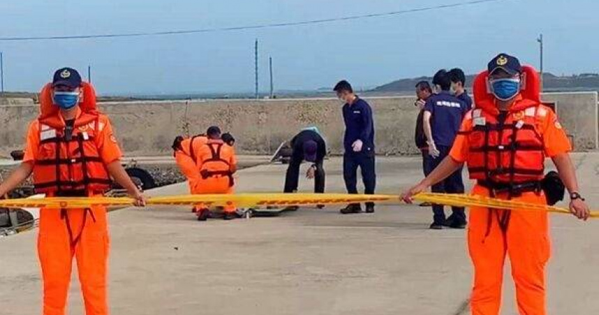 澎湖漁港清晨驚現浮屍，失聯外籍漁工命案疑雲再起。（圖 ／翻攝畫面）