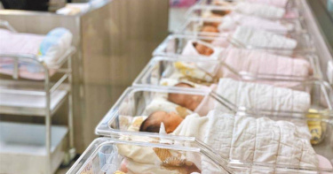 依「我國少子女化對策計畫」規劃，2026年起將再發給勞工生育補助至少8400元，並與生育給付合計達10萬元。（圖／報系資料照）