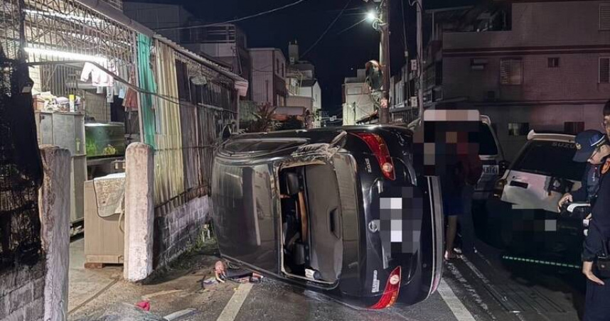 凌晨酒駕「衝進窄巷撞到翻車」　台東60歲男酒測0.59遭送辦
