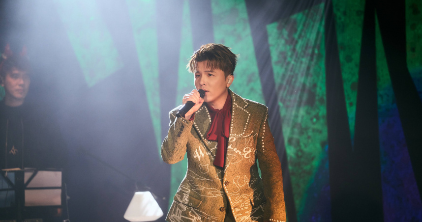 宋念宇平安夜與歌迷同樂　自嘲：眼睛小但能看很遠