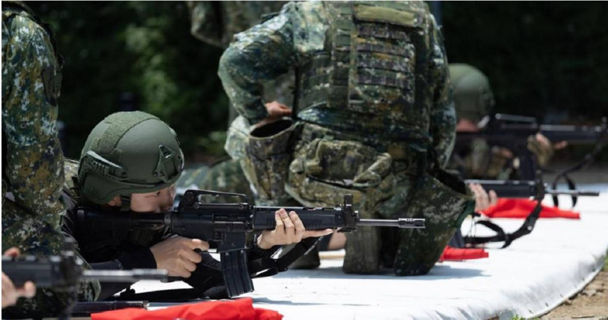 陸軍第六軍團指揮部表示，指揮部獲報後高度重視，立即將該連長調離主官職務，續依刑懲併行原則核予嚴懲，涉及「公然侮辱」部分，主動移請司法偵辦，絕不寬貸。（示意圖／報系資料庫）