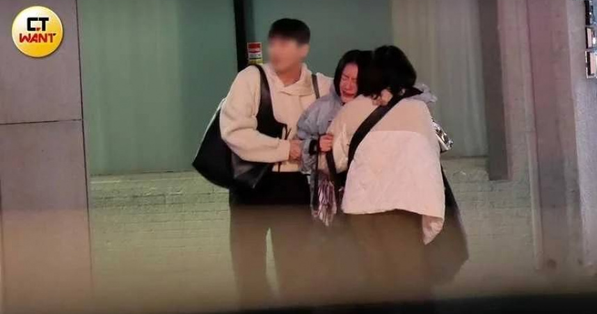 醉後淚美人4／酒後情緒潰堤暴哭　小S思念大S淚崩　王彩樺對女哭訴辛苦