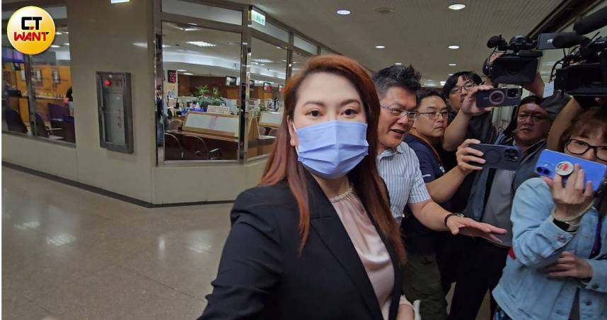薛楷莉判刑確定未入監！遭通緝到2046年　高檢署官網黑白照曝光