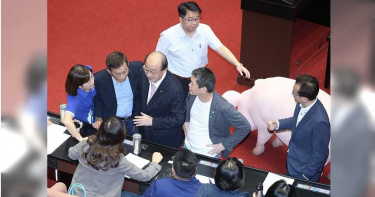 萊豬害綠營1/台開放萊豬美卻拒談貿易協定 朝野聯手急卡行政命令抗美