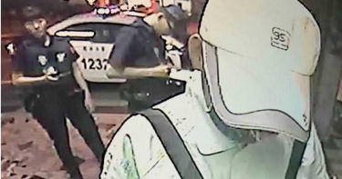 「你領夠了沒?」車手府城狂領上百次 警察在後等抓人