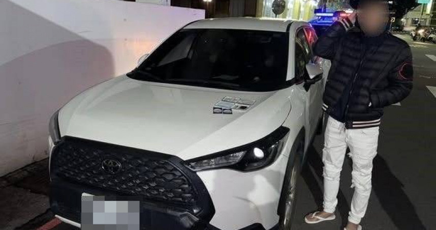 台中男子深夜駕駛龜速行駛 ，K菸味引警方查獲毒品魂。（圖／翻攝畫面）