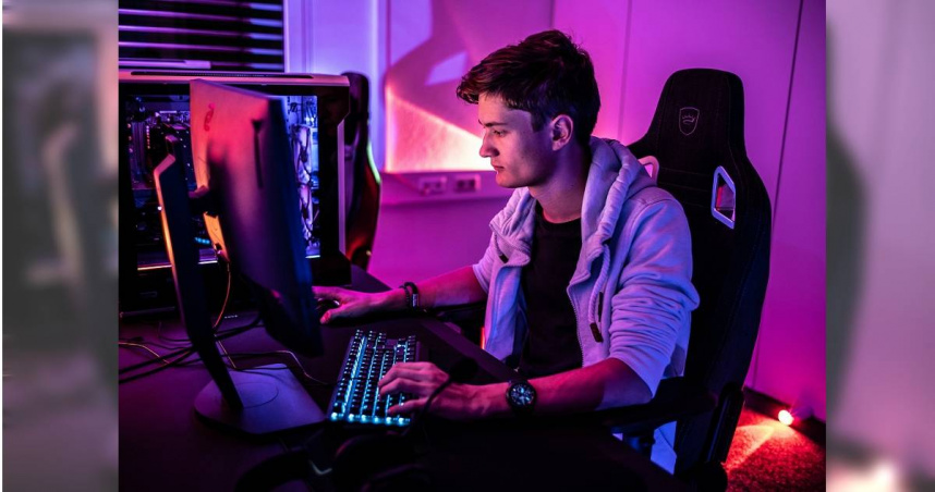 1名男子因在線上遊戲中被其他玩家丟雞蛋、打耳光，而罹患憂鬱症。（示意圖／unsplash）