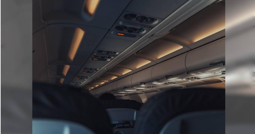 土耳其民航總局（Turkish Directorate General of Civil Aviation）祭出新規定，乘客必須等到下機順序輪到自己所在的座位時，才能起身收拾物品下機，否則將會開罰。（示意圖／Pixabay）