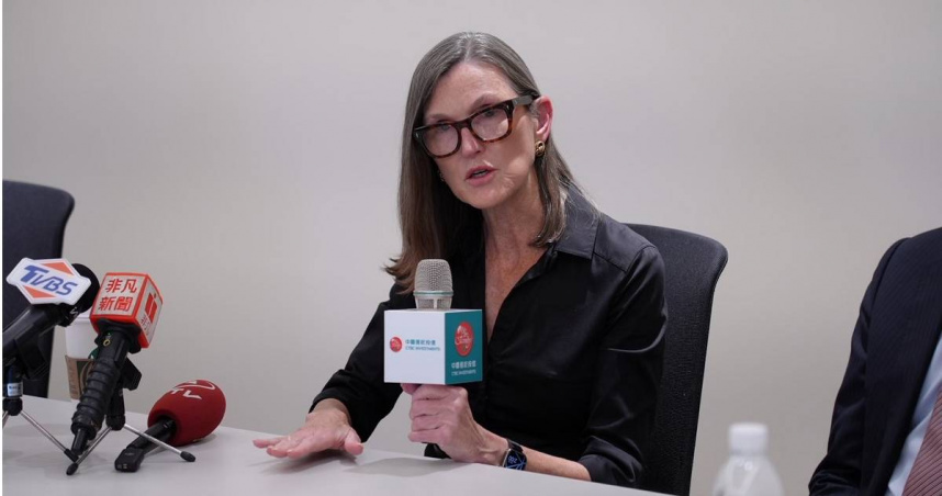 方舟投資（ARK Invest）創辦人暨執行長凱西‧伍德（Cathie Wood）28日來台演講，分享ARK產業研究重點。（圖／中信投信提供）