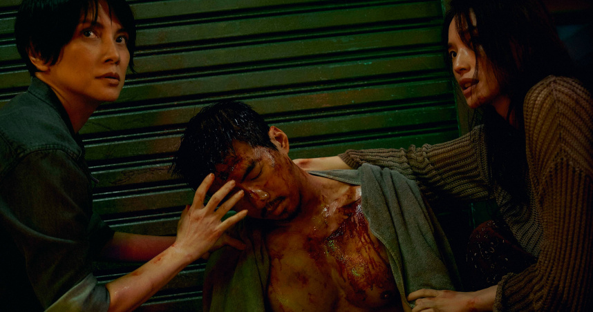 舒淇、李心潔、傅孟柏挑戰極限演出 《回魂計》動作、虐戲全上線。（圖／Netflix）