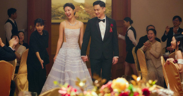 《雙囍》首波前導預告釋出，劉冠廷（右）、余香凝（左）陷「婚禮」危機。（圖／水花電影提供）