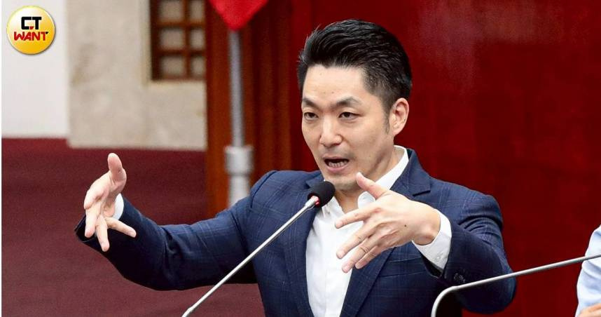 蔣萬安表示，當前首要之務仍是守護市民安全與城市秩序，為盡可能坐鎮臺北安定民心，同時兼顧已持續15年的雙城論壇交流，因而縮短個人出訪行程。（圖／黃耀徵攝）