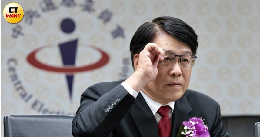 中選會新任主委游盈隆（圖）就任了。（圖／黃耀徵攝）