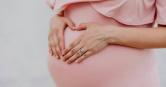 一名人妻剛收到親媽送的滴雞精，婆婆卻聲稱「快過期、有油耗味」，要她別呵。（示意圖／unsplash）