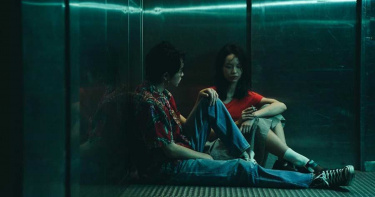 與MV女主角電梯激戰秀裸背 許含光曝女友吃味生氣