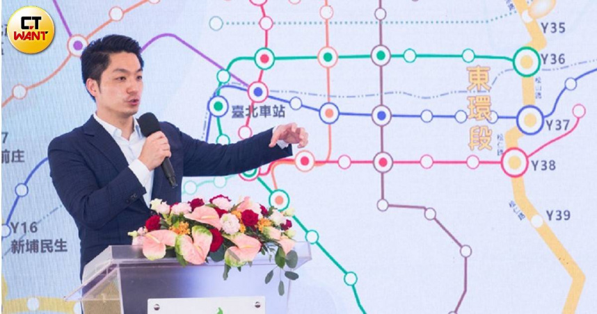 台北市長蔣萬安對市內挖路頻頻要求市府研商對策。（圖／黃威彬攝）