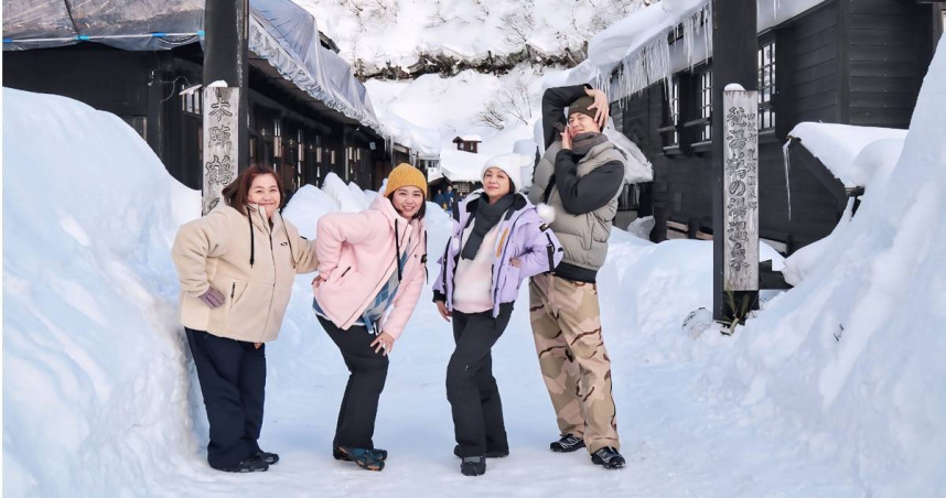 鍾欣凌（左起）、嚴藝文、楊貴媚、風田前往秋田。（圖／桂田文化藝術基金會、桂田文創提供）