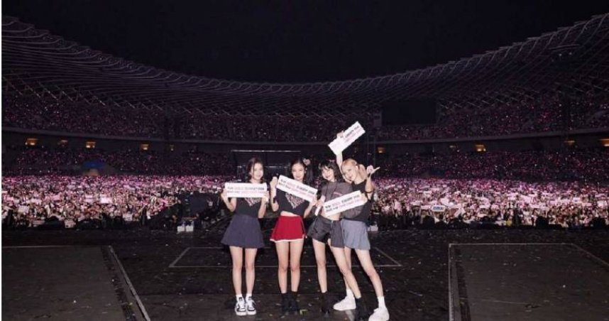 BLACKPINK演唱會門票成詐騙目標，圖為該女團2023年來台演出盛況。魏姓粉絲因求票心切，遭林姓男子以虛假售票訊息詐騙13萬餘元。（資料照／YG Entertainment）