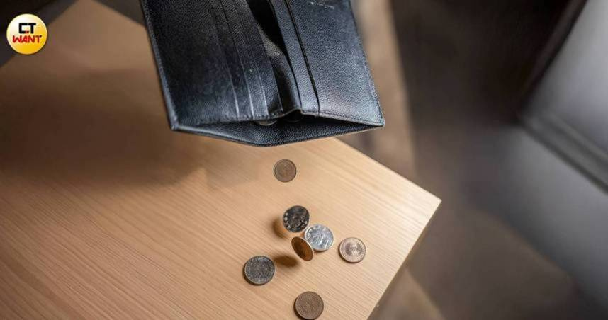 彰化縣一名女子被騙360萬元後與警方聯手逮捕車手，結果對方也是詐騙受害者。（示意圖／焦正德攝）